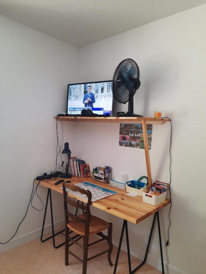 Les Coteaux De Planeze, Ideal Deplacement Pro, Chambres Individuelles Lit 160 Television Saint-Laurent-les-Tours Zewnętrze zdjęcie